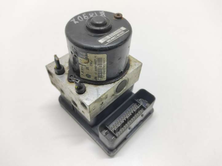Skoda Octavia Mk1 (1U) (1996 - 2004)  1C0907379J Блок ABS