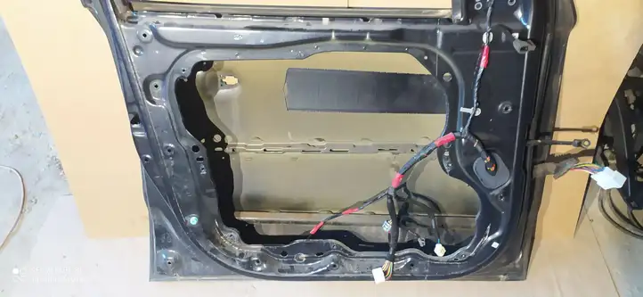 Hyundai Santa Fe (2005 - 2009) Дверь — фото 3