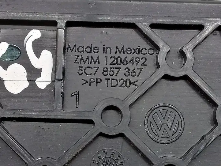 Volkswagen Jetta VI (2011 - 2018) 5C7857367 Прочая отделка багажника — фото 2