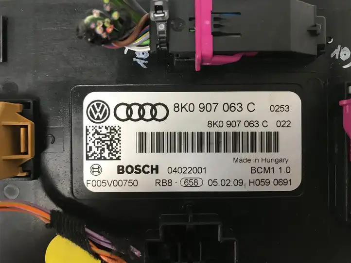 Audi A5 8T 8F (2011 - 2016) 8K0907063C Модуль комфорта — фото 3