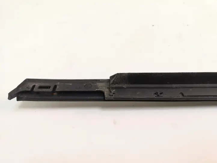 Citroen C4 Grand Picasso (2013 - 2016) 9676944280 Накладка стекла задней двери — фото 4