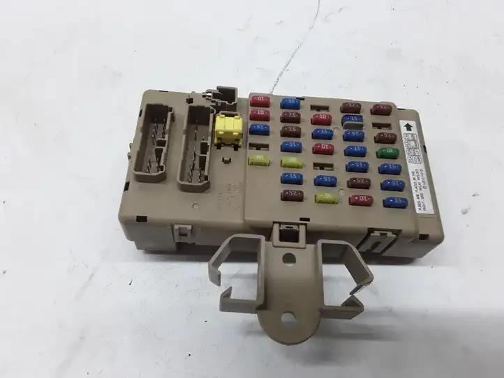 Subaru Forester SH (2008 - 2013)  LB101101B Блок предохранителей