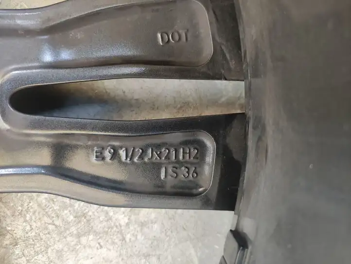 BMW X7 G07 (2018 - ) 8074220 Легкосплавный колесный диск R21 — фото 7