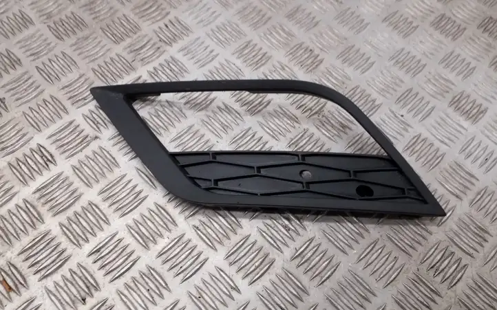Seat Leon (5F) (2012 - 2019)  5F0853665A Декоративная решётка противотуманной фары