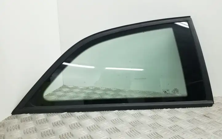 Audi A1 (2010 - 2014) 8X3845300 Заднее боковое стекло — фото 1