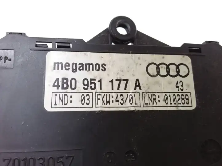 Audi A6 S6 C5 4B (2001 - 2004) 4B0951177A Датчик охранной сигнализации — фото 2