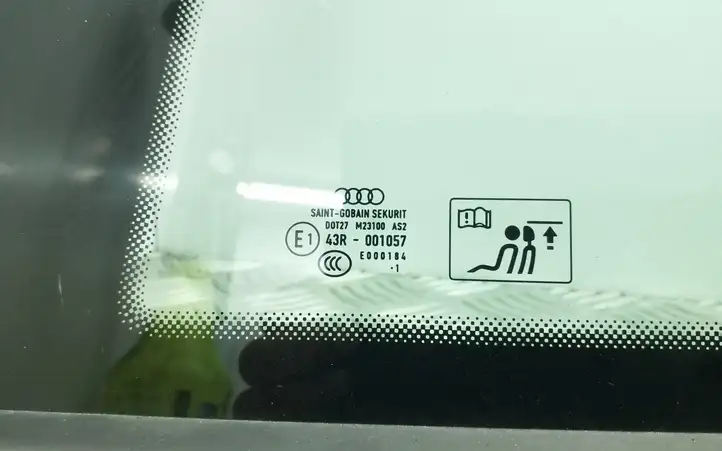 Audi A1 (2010 - 2014) 8X3845299 Заднее боковое стекло — фото 4