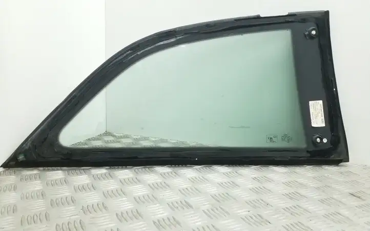 Audi A1 (2010 - 2014) 8X3845299 Заднее боковое стекло — фото 5
