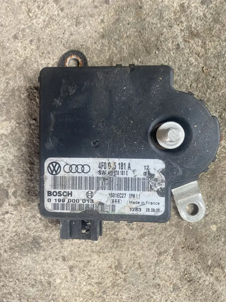 Audi A6 S6 C6 4F (2004 - 2008) 4F0915181A Блок управления аккумулятором — фото 1