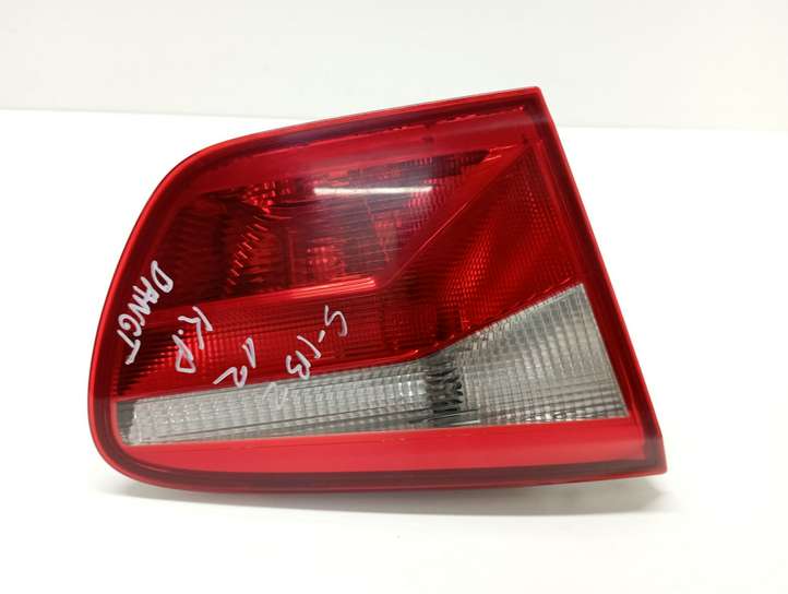Seat Ibiza IV (6J,6P) (2008 - 2017)  6J8945093 Задний фонарь в крышке багажника
