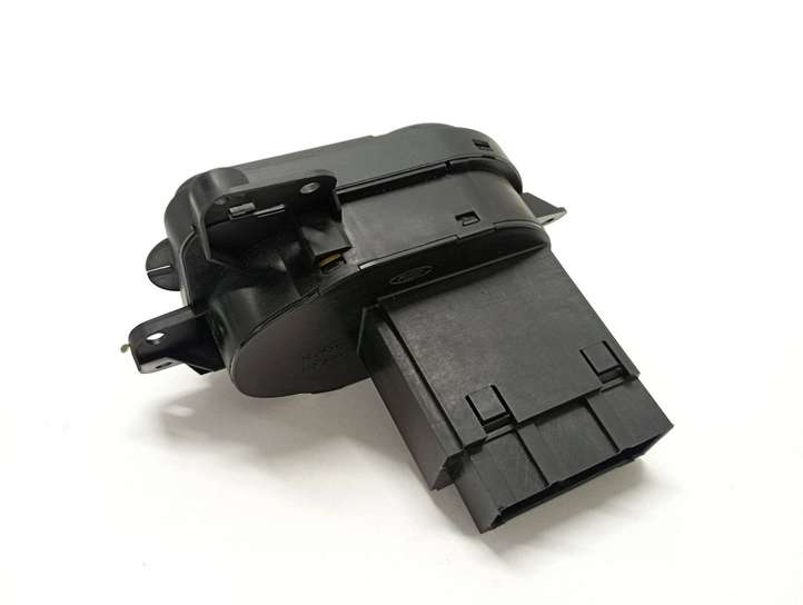Ford Fiesta (2000 - 2005)  2S6T13A024CB Включатель фонарей
