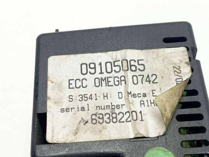 Opel Omega (1999 - 2004)  69382201 Блок управления кондиционера воздуха / климата/ печки (в салоне)