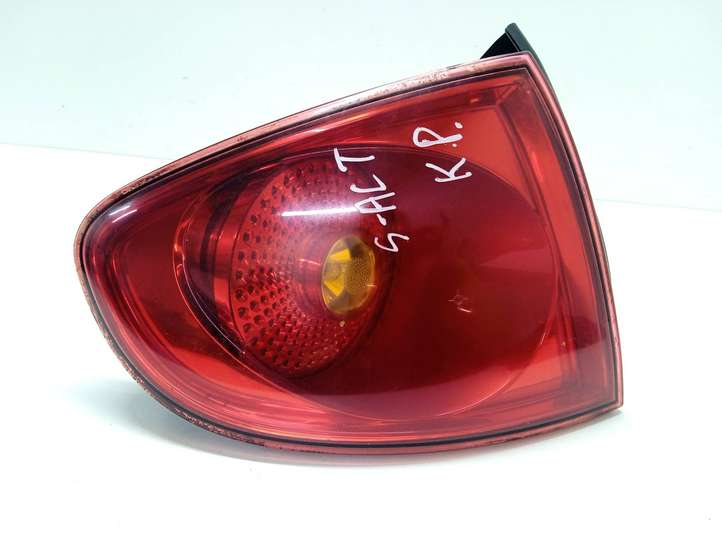Seat Altea XL (2004 - 2015)  5P0945095E Задний фонарь в крышке багажника