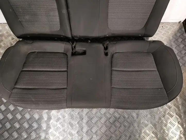 Kia Stonic (2017 - ) Комплект салона — фото 10