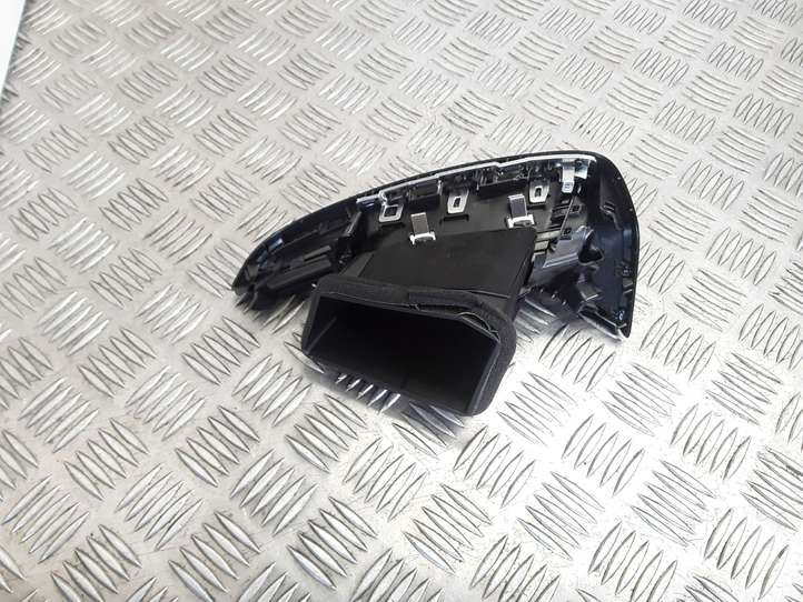 Ford Focus (2015 - 2019)  BM51018B08 Боковая воздушный дефлектор