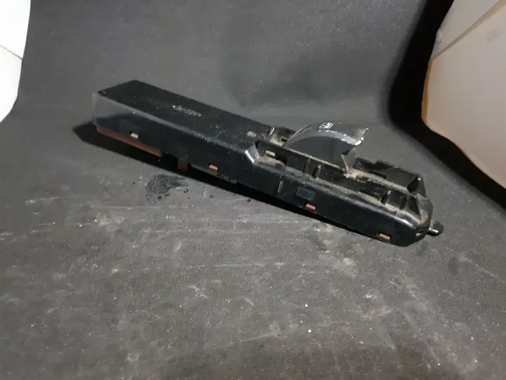 Saab 9-5 (1998 - 2005) 12801373 Кнопка стеклоподъемников — фото 1