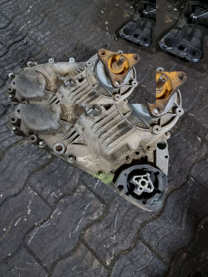 BMW X5 E70 (2006 - 2013)  757477701 Редуктор коробки передач (раздатка)