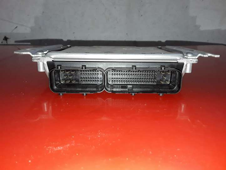 Hyundai Trajet (2000 - 2004)  3910127110 Блок управления двигателя