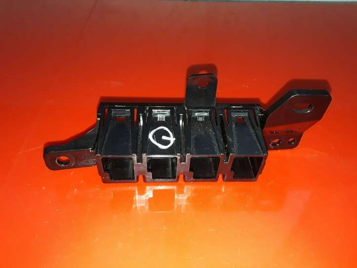 Nissan Qashqai (2013 - 2017)   Отделка внутренней панели