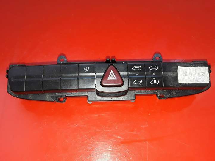 Mercedes-Benz Vito Viano W639 (2003 - 2010)  6395454407 Включатель аварийных фонарей