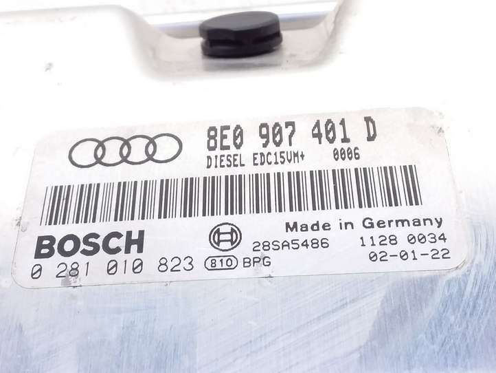 Audi A4 (2000 - 2006)  8E0907401D Блок управления двигателя