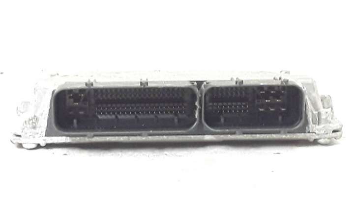 Skoda Fabia Mk1 (6Y) (1999 - 2007)  047906033H Блок управления двигателя