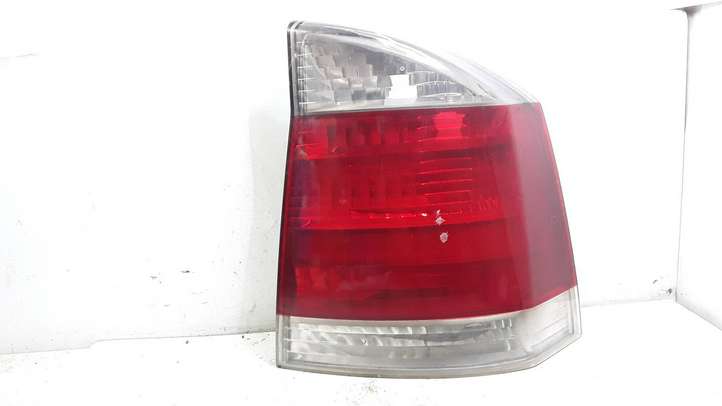 Opel Vectra (2002 - 2005)  13157647 Задний фонарь в кузове
