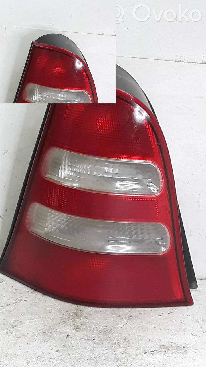 Mercedes-Benz A W168 (1997 - 2004)  3320 Задний фонарь в кузове