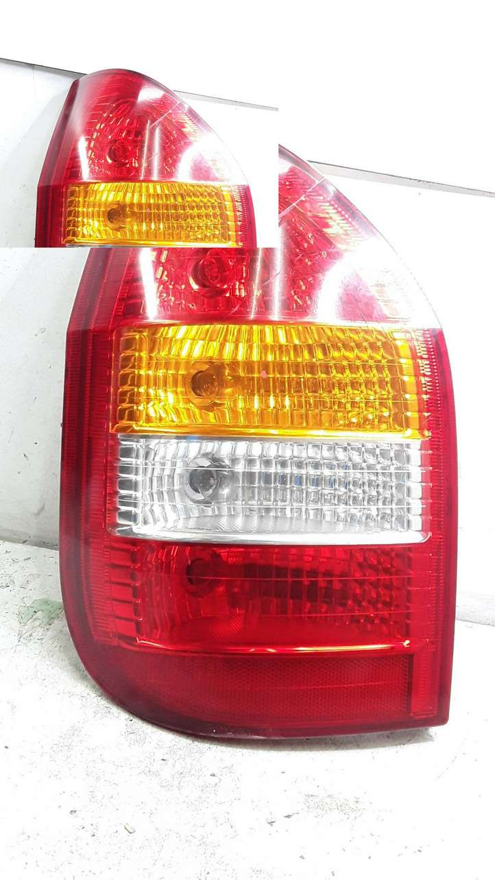 Opel Zafira (1999 - 2003)  62280 Задний фонарь в кузове