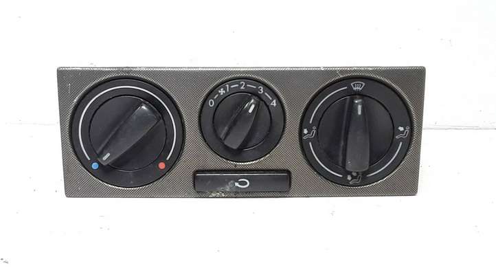 Volkswagen Bora (1998 - 2005)  1J0819045F Блок управления кондиционера воздуха / климата/ печки (в салоне)