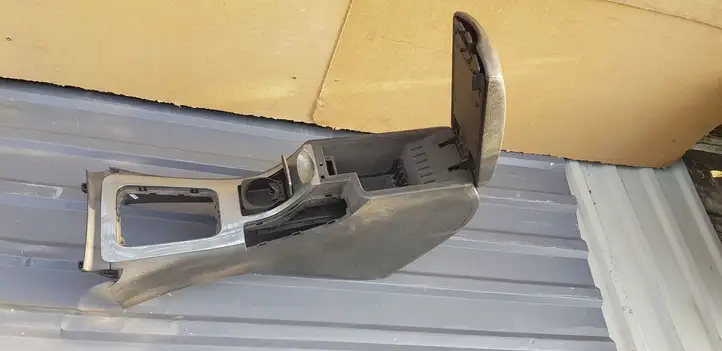 Subaru Impreza II (2003 - 2005) 407013398 Ящик центральной консоли — фото 4