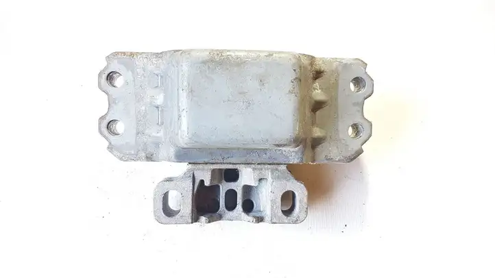 Volkswagen Polo V 6R (2009 - 2015) 1K0199555 Опора двигателя — фото 3