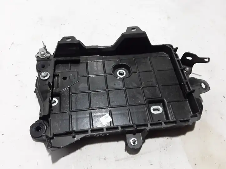 Lexus NX (2021 - ) 744040R060 Держатель аккумулятора — фото 1