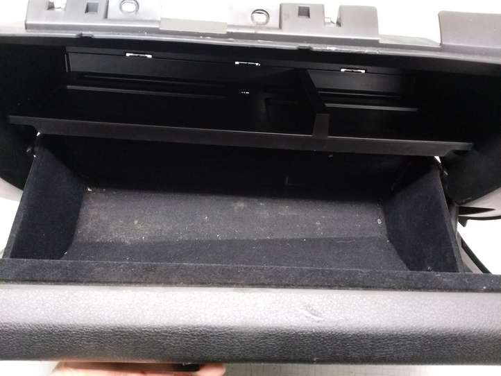Subaru Outback (2009 - 2014)  66208AJ010 Комплект ящика для вещей (бардачка)