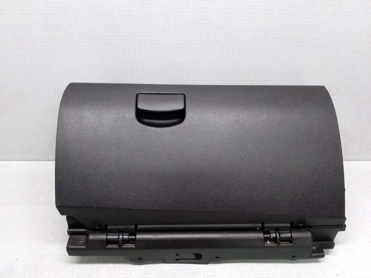 Subaru Outback (2009 - 2014)  66208AJ010 Комплект ящика для вещей (бардачка)