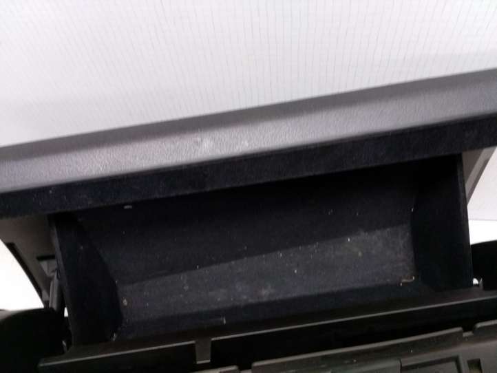 Subaru Outback (2009 - 2014)  66208AJ010 Комплект ящика для вещей (бардачка)