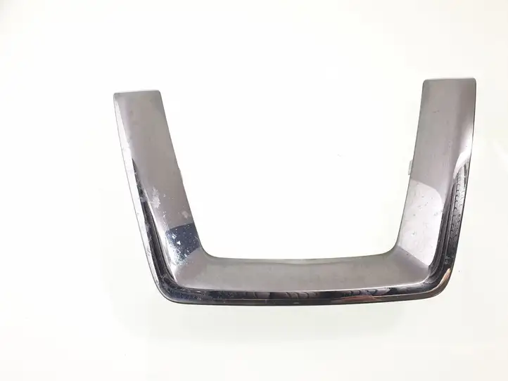 Nissan Qashqai (2006 - 2010) 62382JD00A Эмблема автомобиля — фото 1