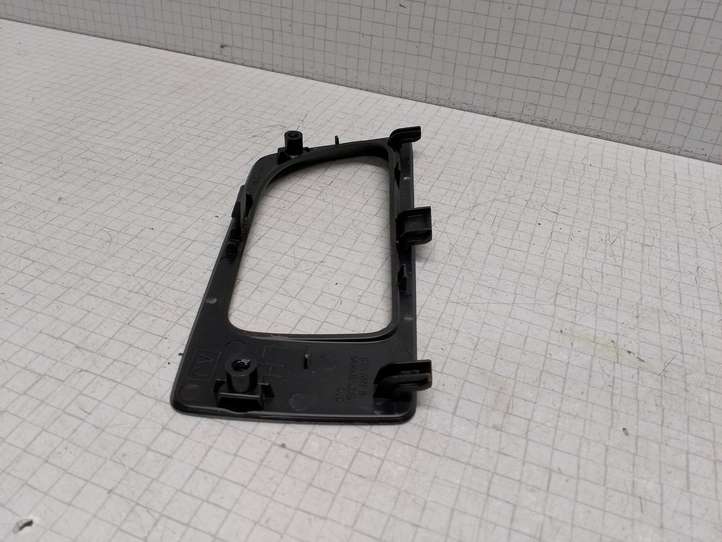 Subaru Outback (2009 - 2014)  94246AJ03A  Крышка ручки задней двери