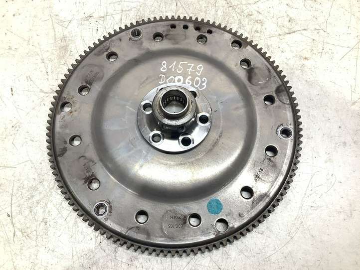 Audi A4 (2011 - 2015)  03G105323R Маховик