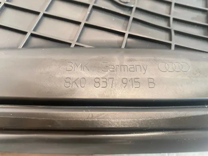 Audi A4 S4 B8 8K (2007 - 2011) 8K0837915B Прочие детали салона — фото 2