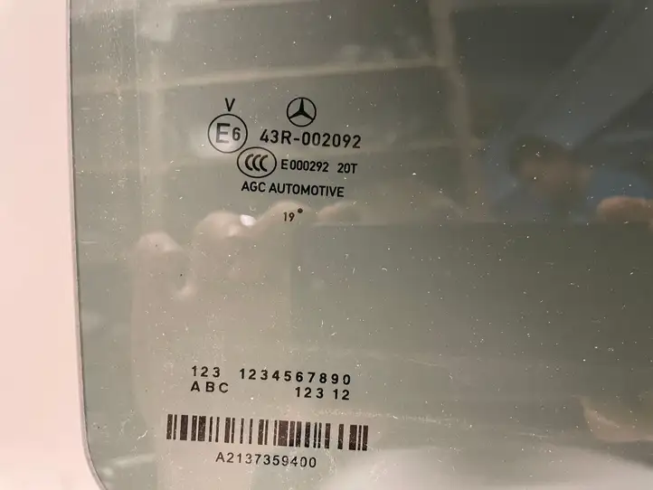 Mercedes-Benz E AMG W213 (2016 - ) A2137359400 Стекло задней двери — фото 2