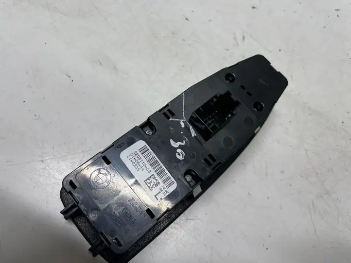 BMW 3 F30 F35 F31 (2012 - 2018) 9208110 Блок кнопок стеклоподъемников — фото 2
