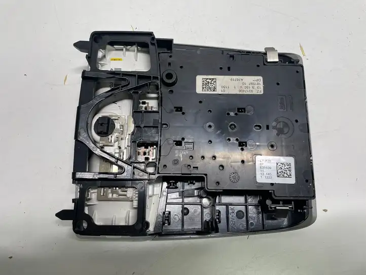 BMW 3 F30 F35 F31 (2012 - 2018) 9317406 Передняя подсветка — фото 2