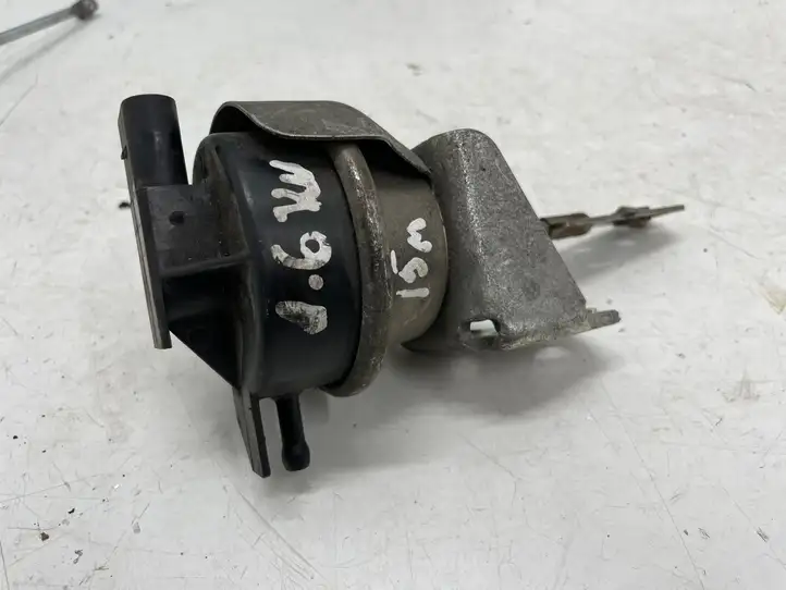 BMW 1 F20 F21 (2011 - 2019) 8190580 Электропривод турбины — фото 1