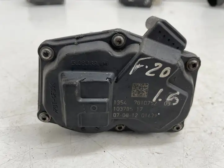 BMW 3 F30 F35 F31 (2012 - 2018) 781075203 Дроссельная заслонка — фото 1