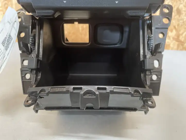 Opel Mokka X (2016 - 2019) 42599062 Передняя пепельница — фото 2