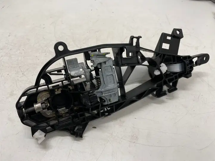 Opel Astra K (2015 - 2020) 13515510 Наружная ручка задней двери — фото 2
