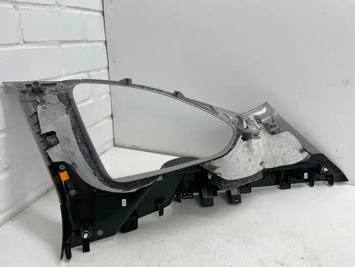 BMW X1 F48 F49 (2015 - 2022) 7332827 Прочая отделка багажника — фото 2