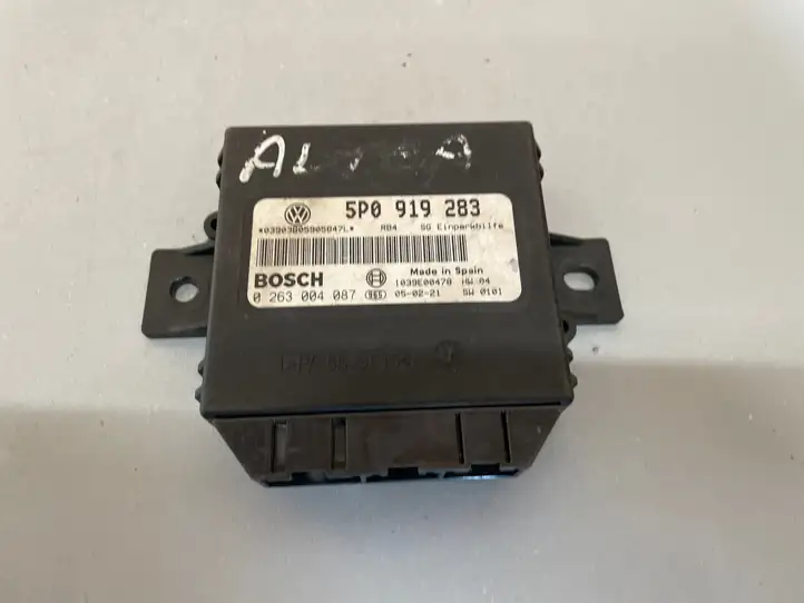 Audi A1 (2010 - 2014) 5P0919283 Блок управления парктрониками — фото 1