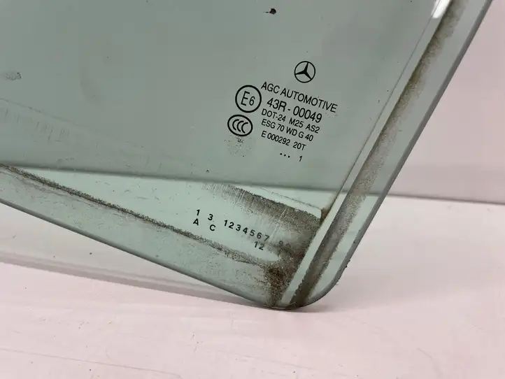 Mercedes-Benz C W204 (2007 - 2014) Стекло задней двери — фото 2